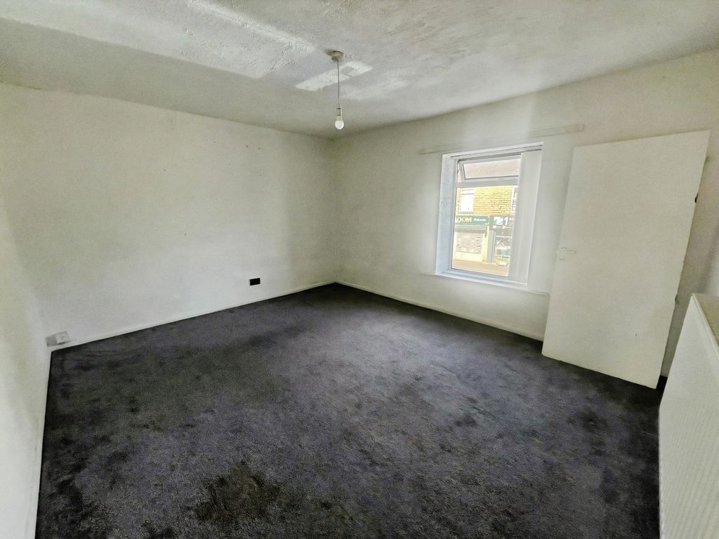 Property photo 3 of 6 Pbox-Img.Jpeg