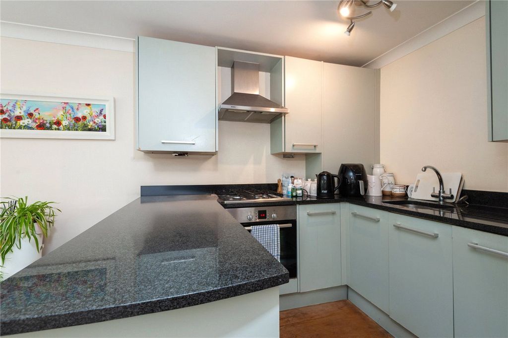 Property photo 3 of 9 Picture No. 04