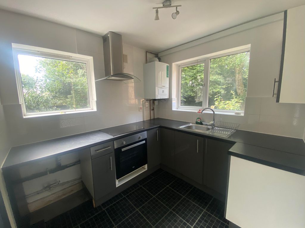 Property photo 1 of 5 Kitchen