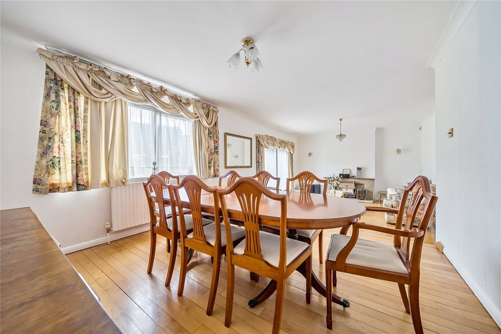 Property photo 3 of 33 Picture No. 08