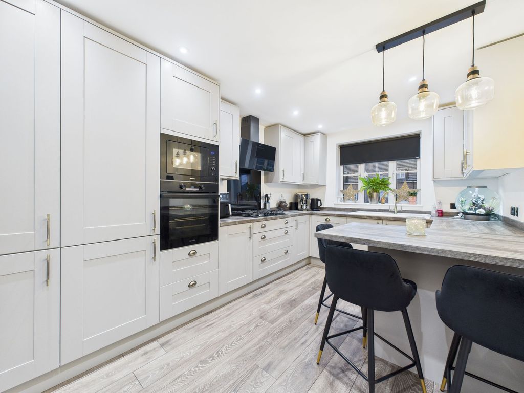 Property photo 2 of 20 Breakfast Kitchen (First Floor)