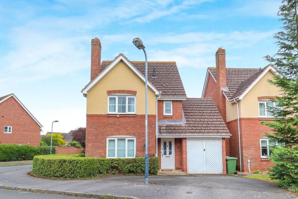 Property photo 1 of 19