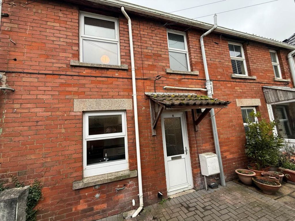 Property photo 1 of 10 External