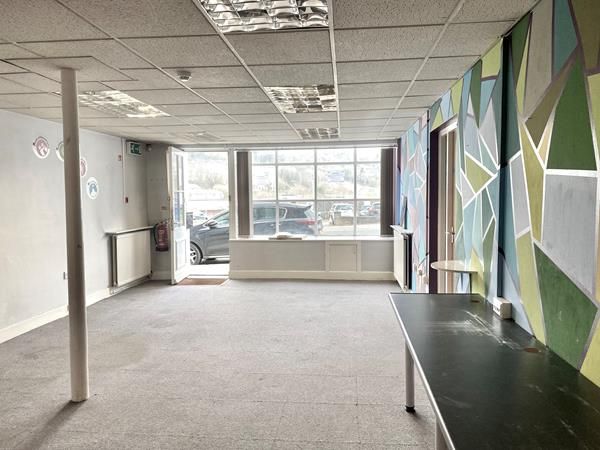 Property photo 3 of 8 Photo 22