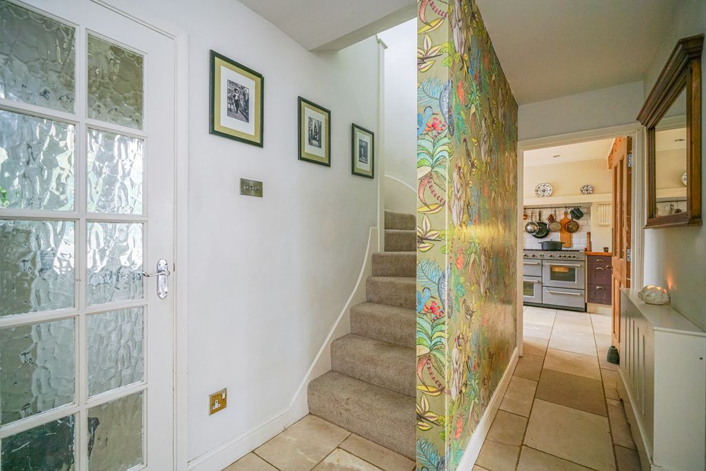 Property photo 3 of 21