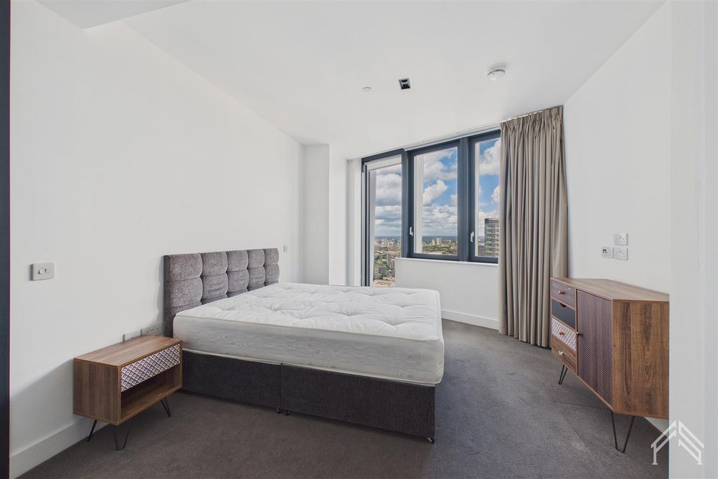 Property photo 1 of 13 4.Jpg