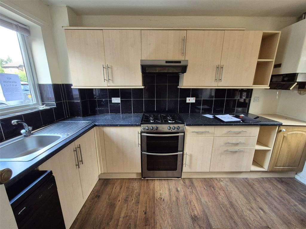 Property photo 3 of 4 Picture No. 03