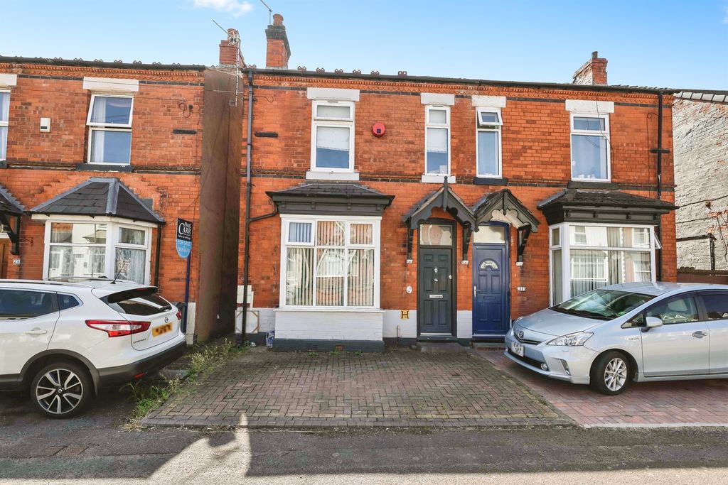 Property photo 1 of 17