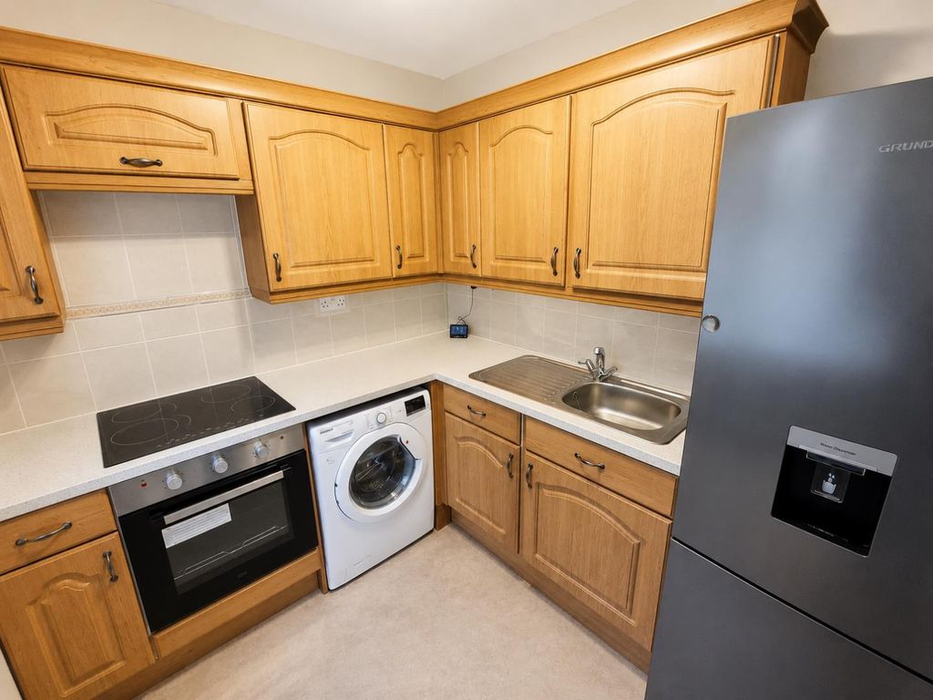 Property photo 2 of 13