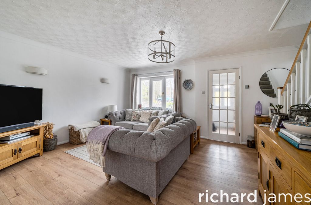 Property photo 3 of 14 7E9Ca643457B4c27A26A12Dfaab55B07