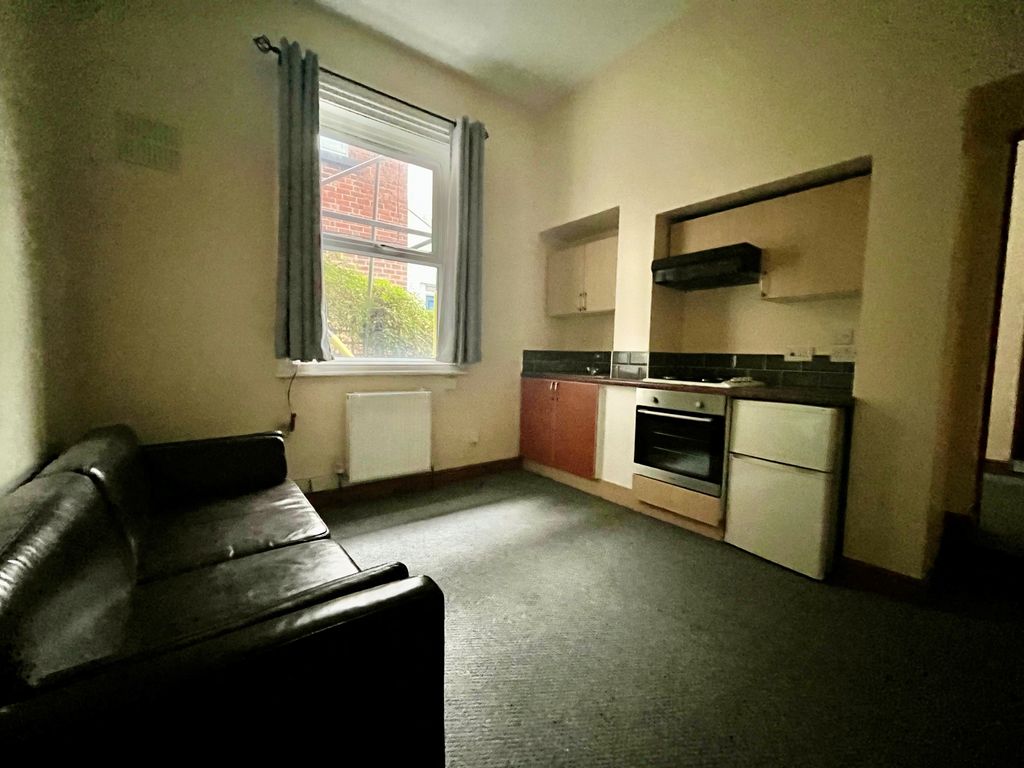 Property photo 2 of 5 Image