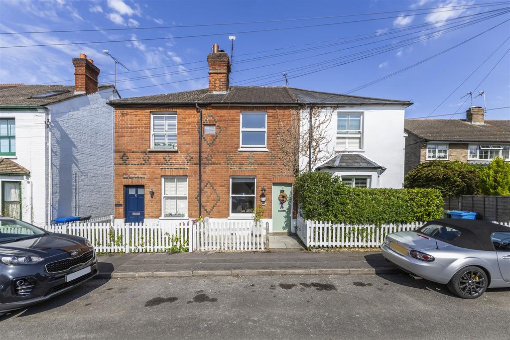 Property photo 1 of 12