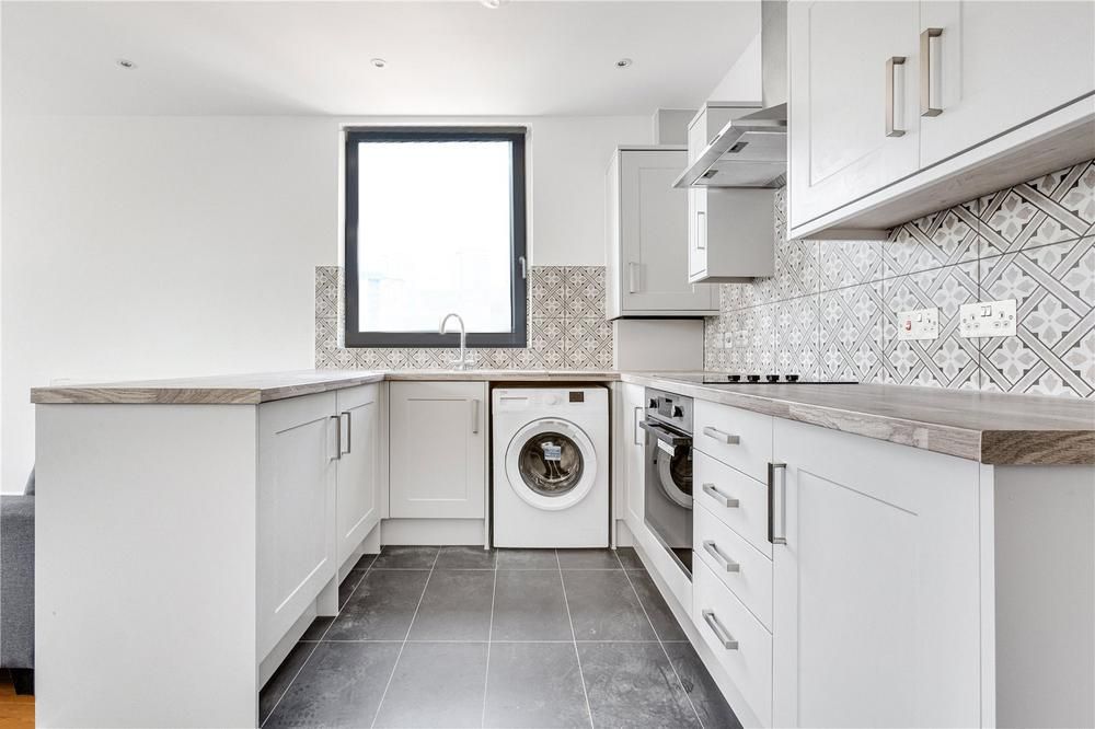 Property photo 3 of 5 03+.Jpg