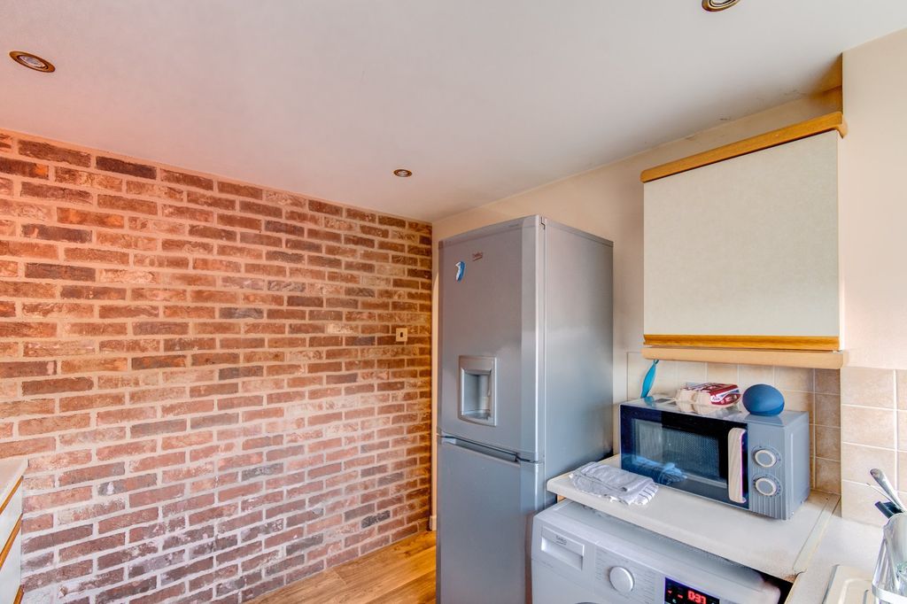 Property photo 3 of 10 Picture No. 14