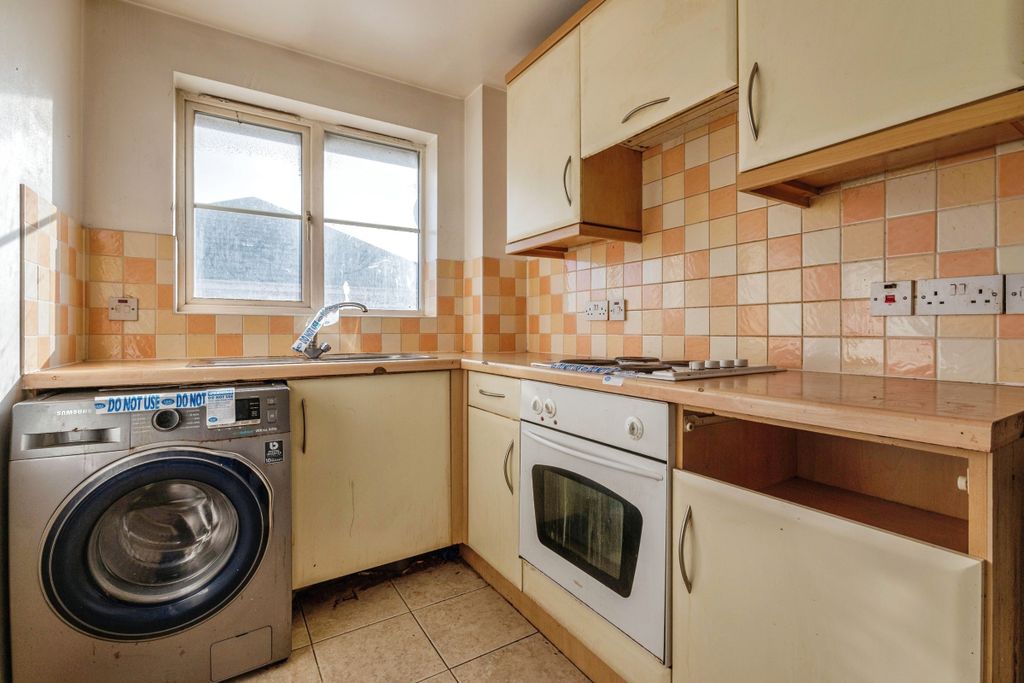 Property photo 3 of 12 2B13B5A5Acadef11B8E8000d3A0B4B90