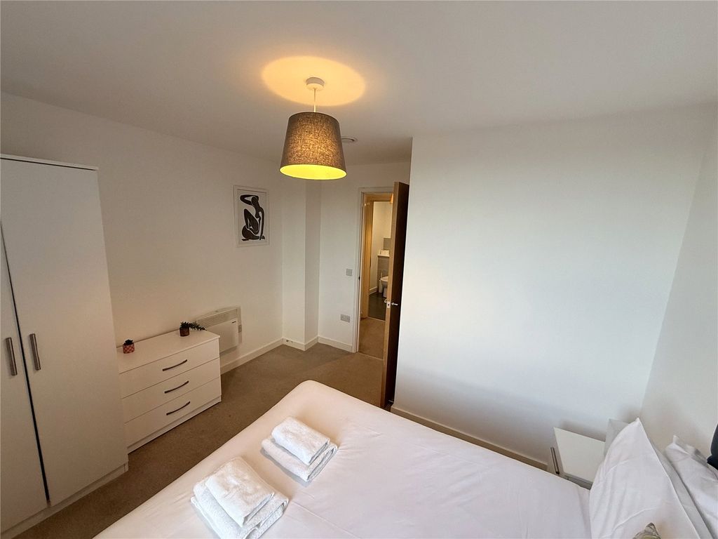 Property photo 3 of 7 Picture No. 01