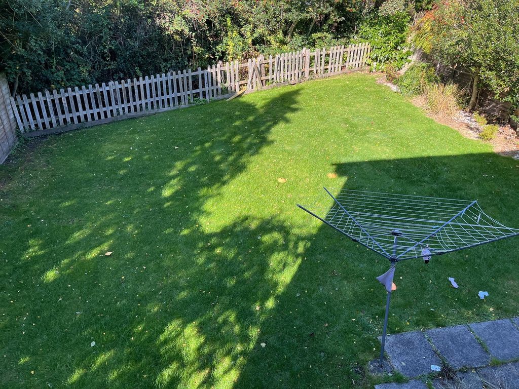 Property photo 2 of 14 Garden