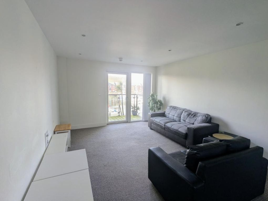 Property photo 3 of 12 Front Description 2