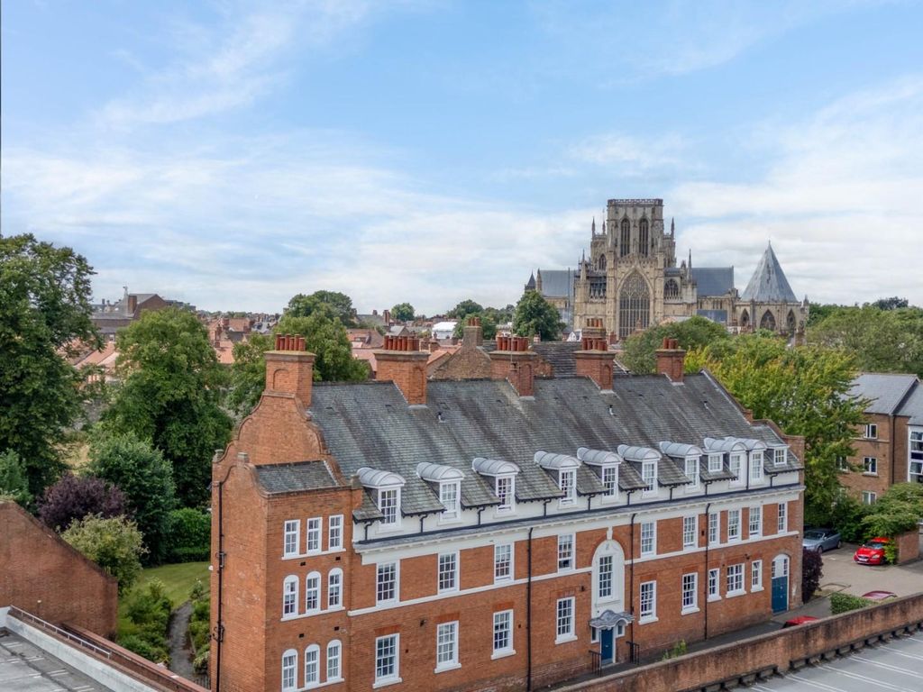 Property photo 1 of 12 Fh-2.Jpg