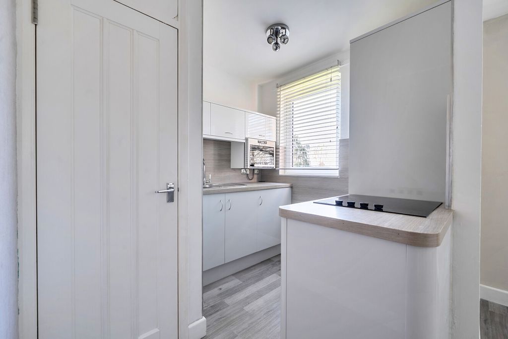 Property photo 3 of 7 1436409-7-69ce9Ff...