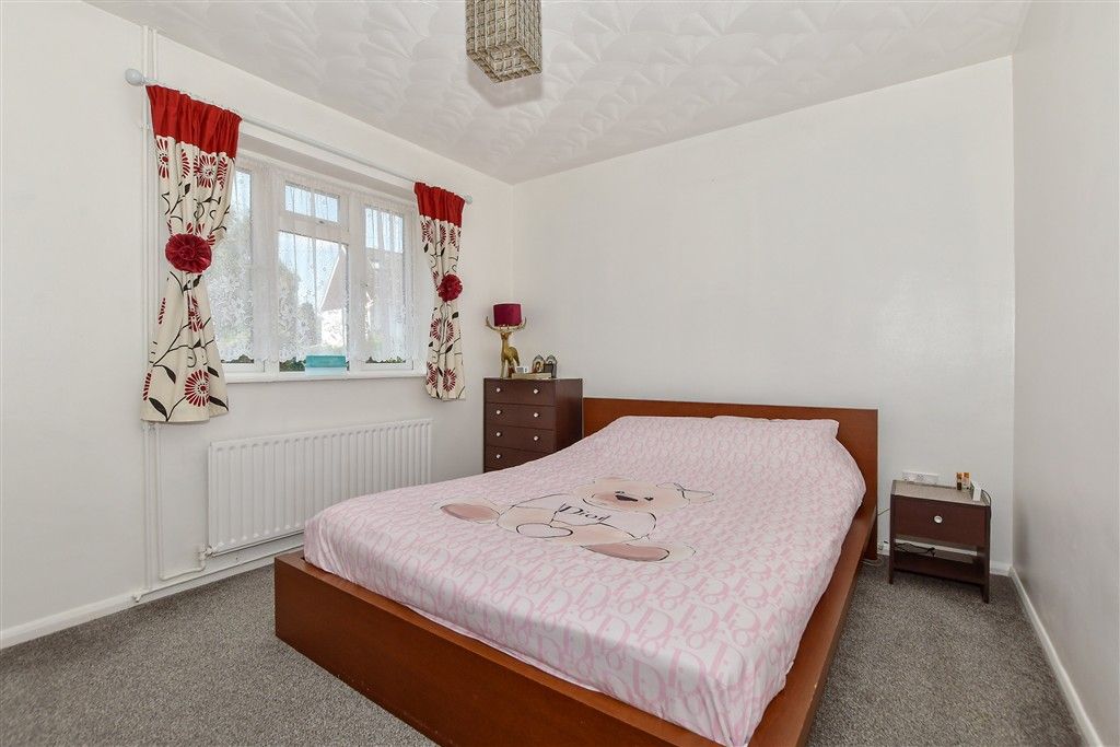 Property photo 2 of 7 Bedroom 1