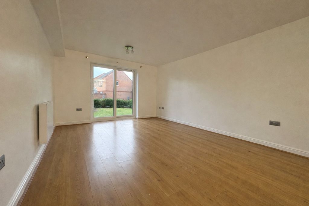 Property photo 2 of 6 Picture No. 08