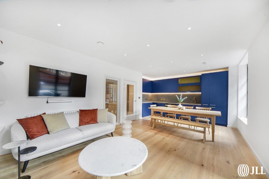 Property photo 2 of 37 Dsc_8361_Web