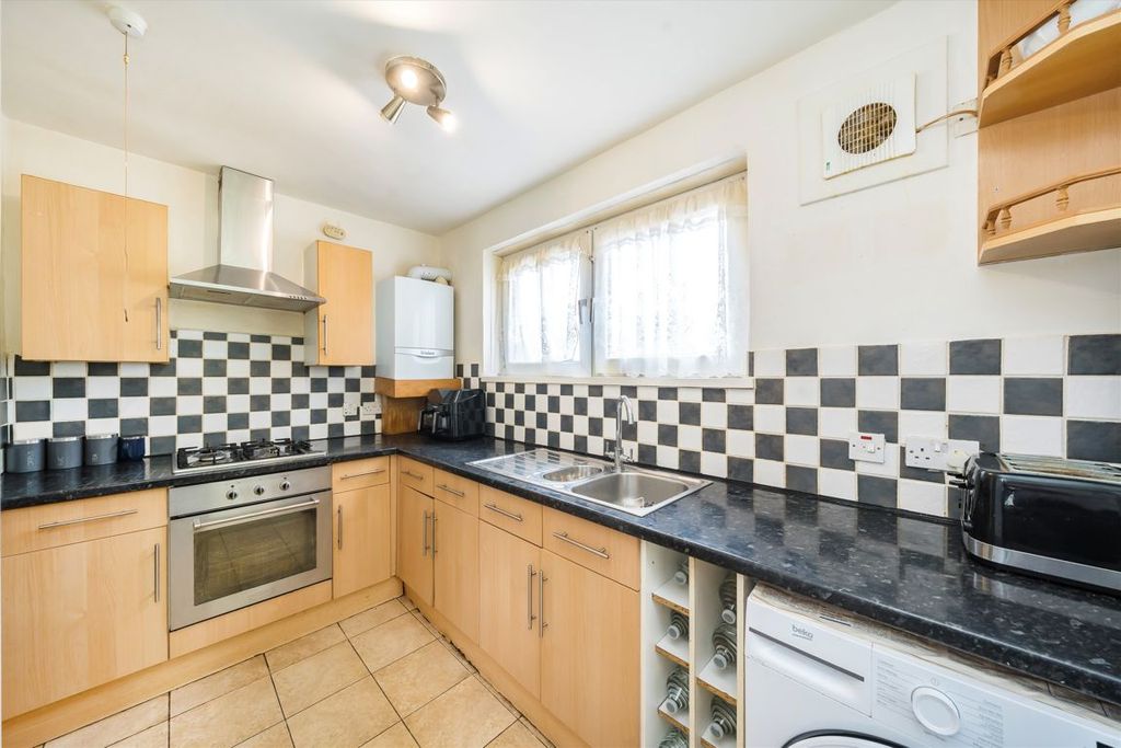 Property photo 2 of 5