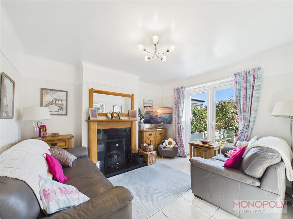 Property photo 3 of 36 Cam01943G0-Pr0628-Still007.Jpg