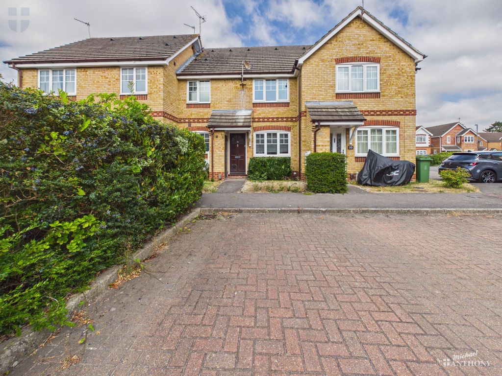 Property photo 3 of 6 Cam03852G0-Pr0728-Still003