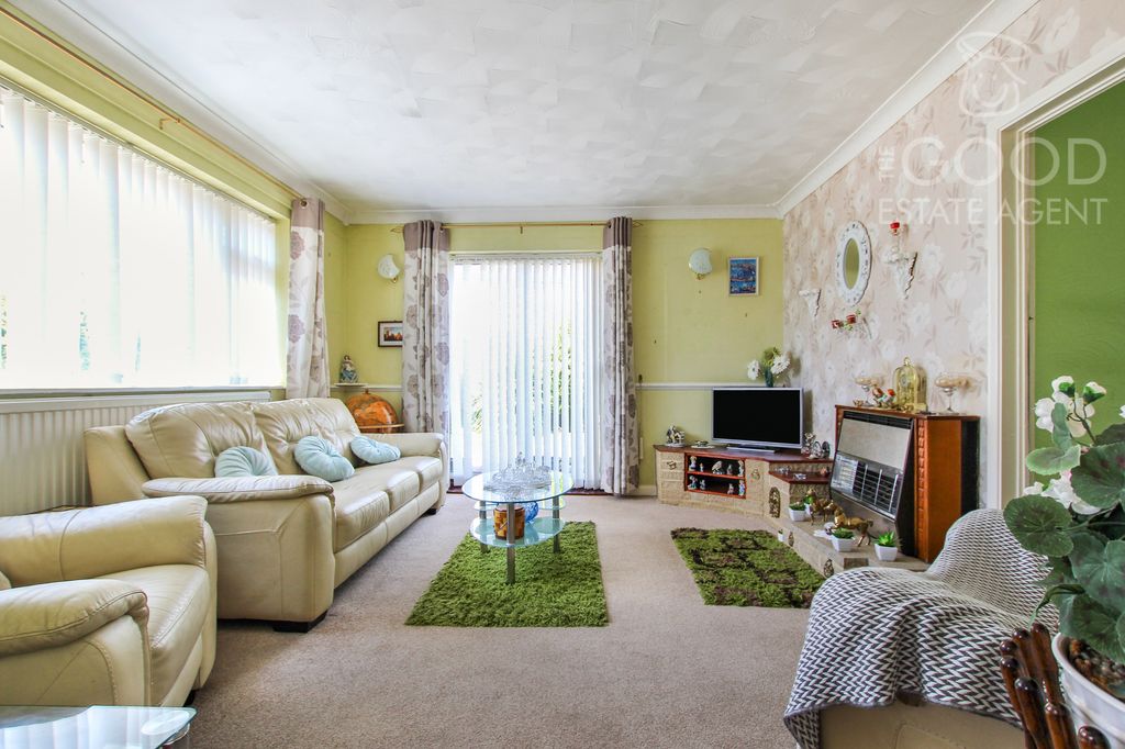 Property photo 2 of 15