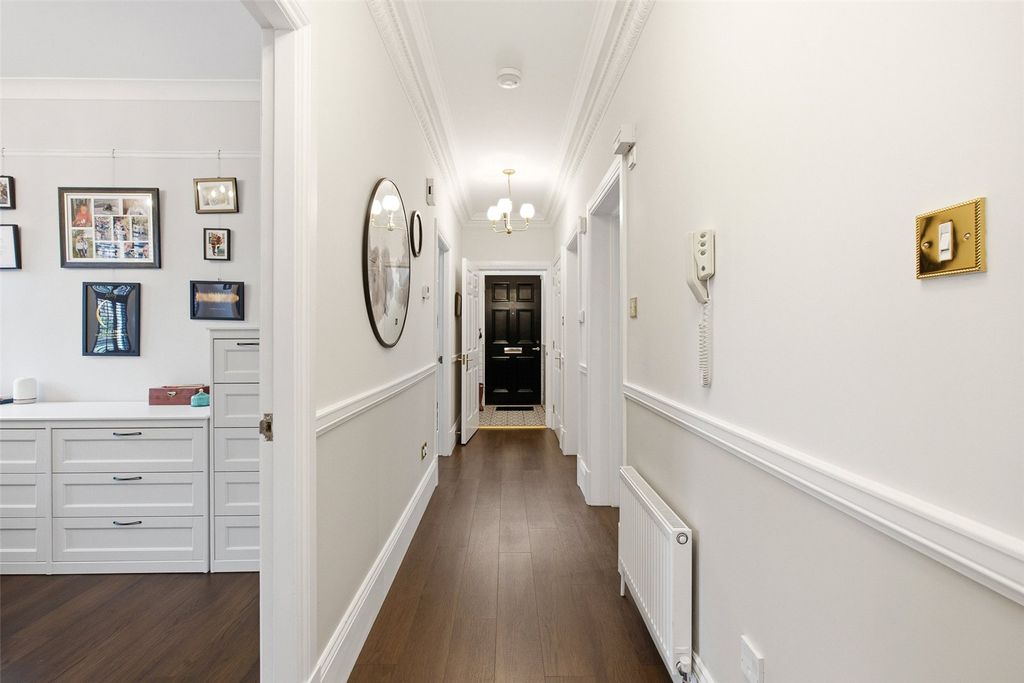 Additional image 16 of 2 bed flat for saleVictoria Place, Stirling, Stirlingshire FK8