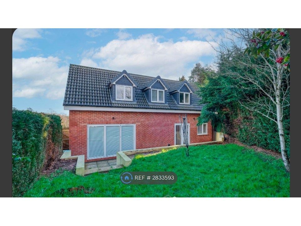 Property photo 2 of 12