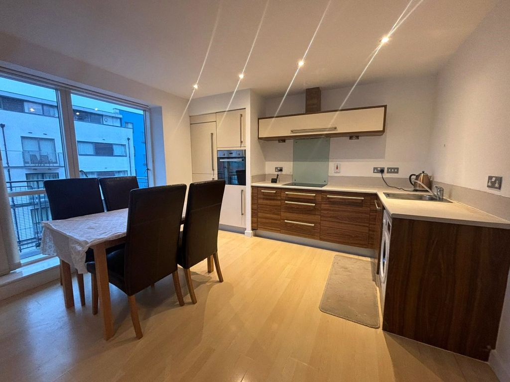 Property photo 2 of 6 Picture No. 06