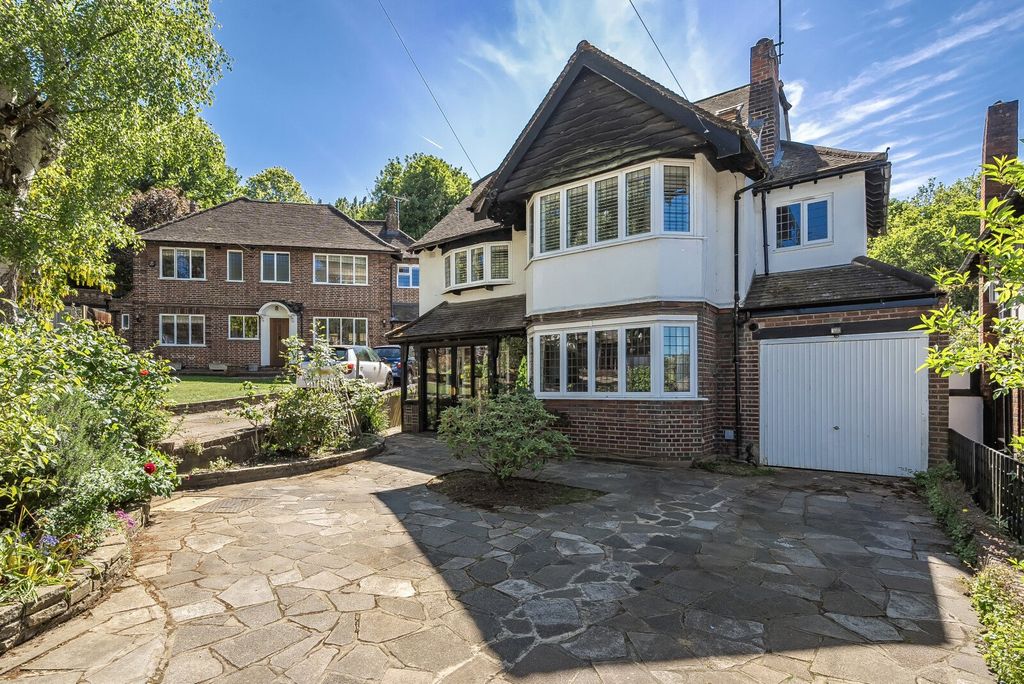 Property photo 1 of 25 Picture No. 35