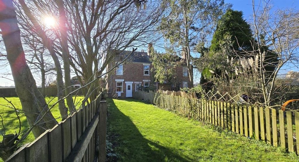 Property photo 1 of 17 Front