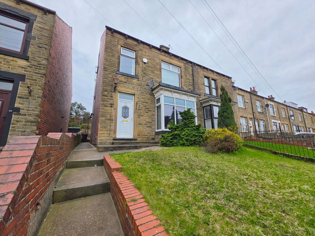 Property photo 2 of 28