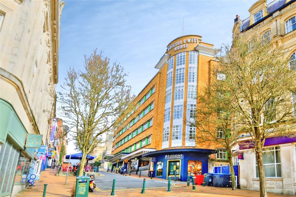 Property photo 3 of 28 Picture No. 70