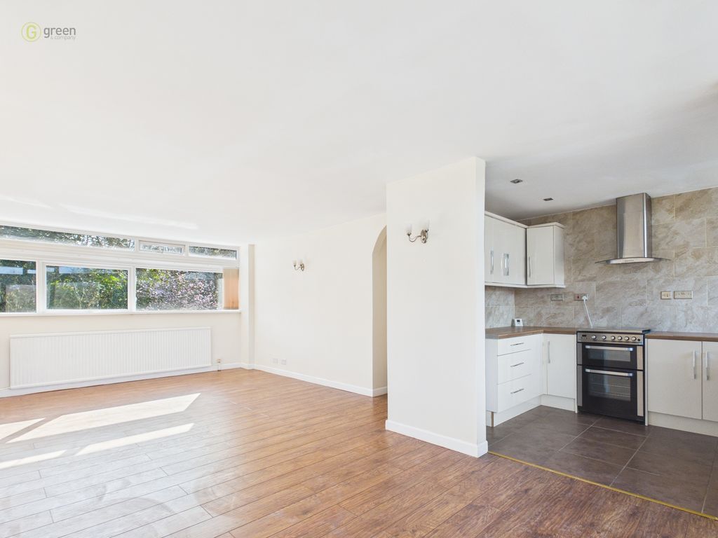 Property photo 2 of 28 Cam05459G0Pr0127Still016