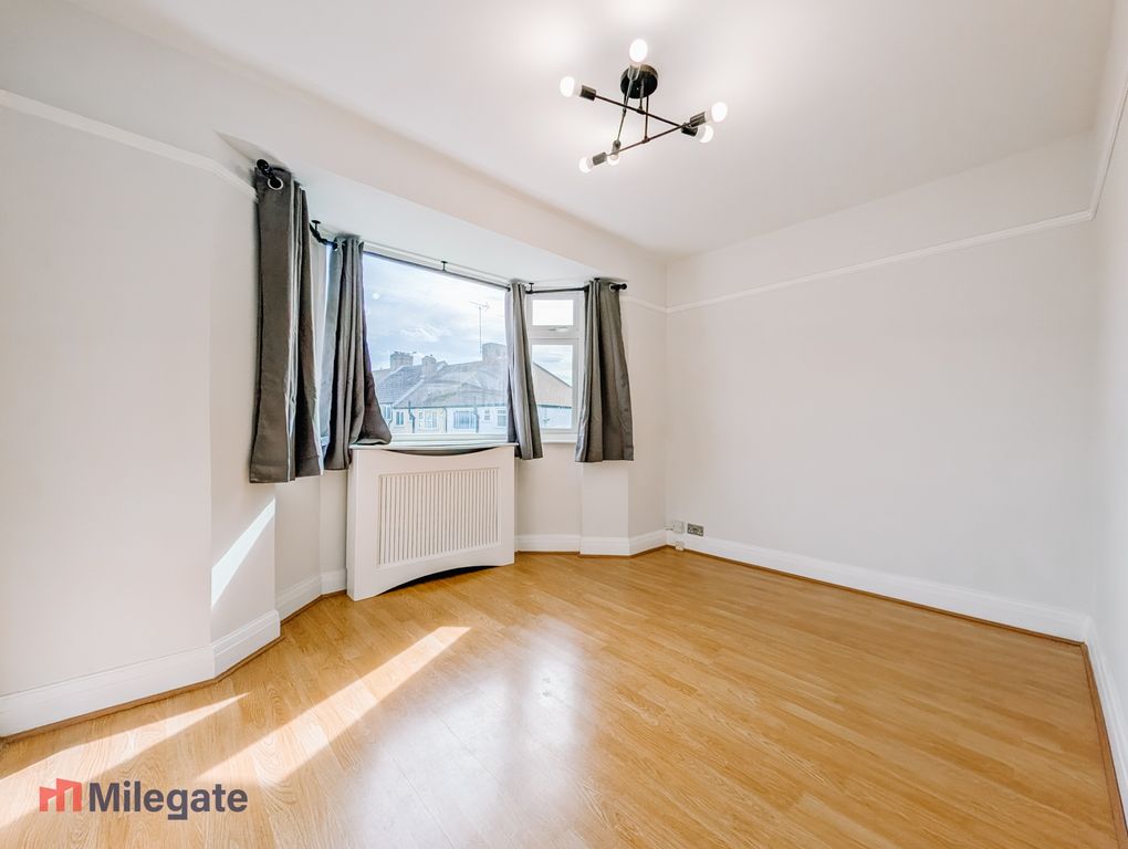 Property photo 2 of 7 Photo 2