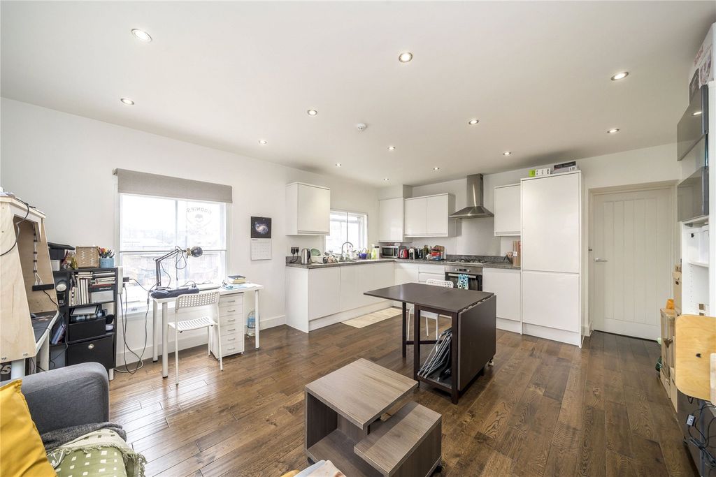 Property photo 2 of 5 Picture No. 06