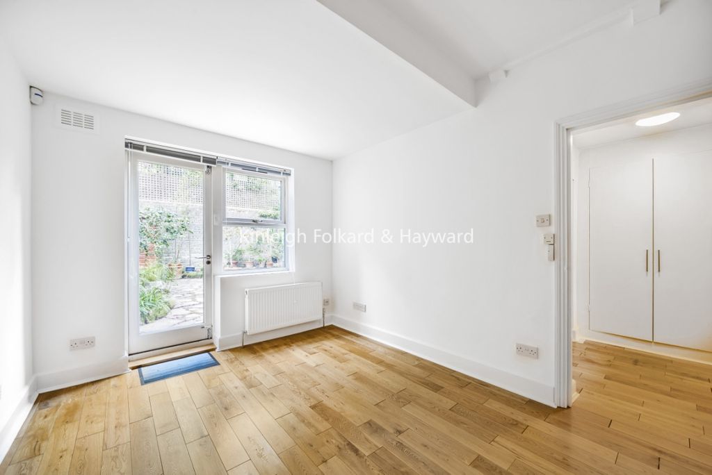 Property photo 3 of 8 884F0210-3B79-4284-9