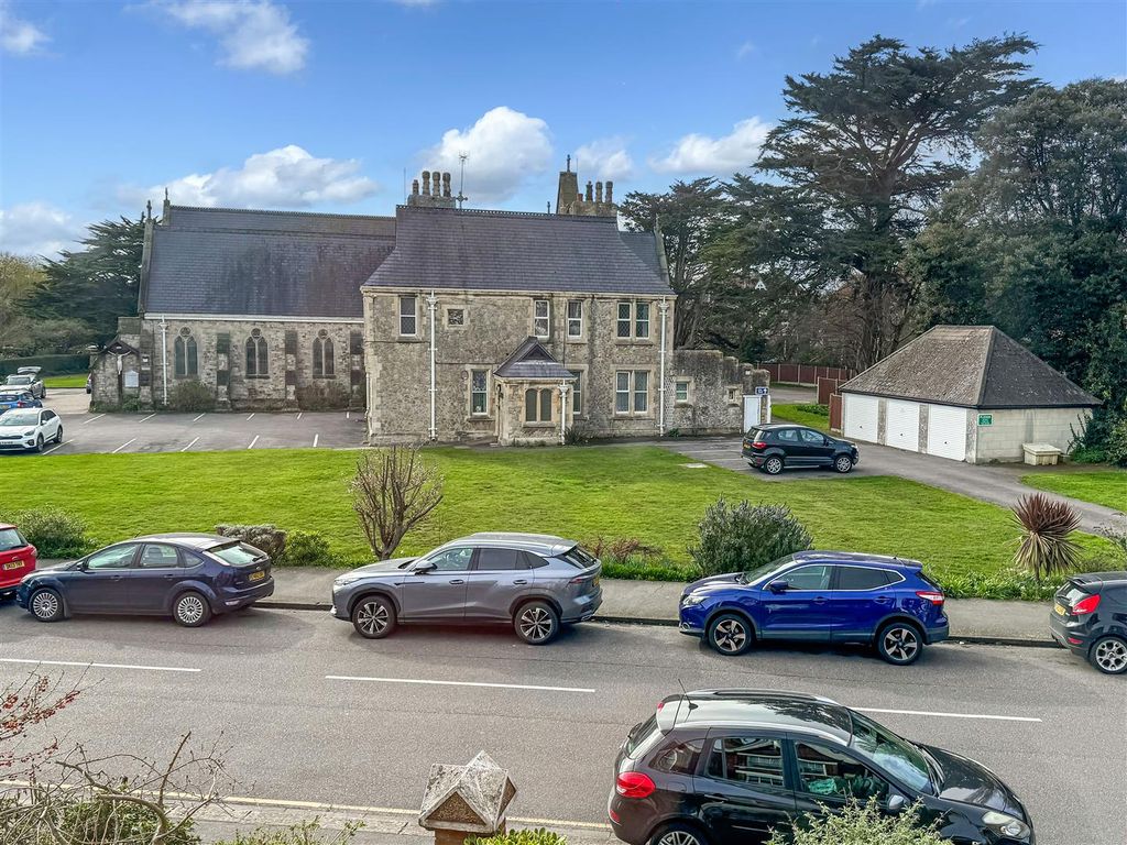 Additional image 21 of 5 bed semi-detached house for saleBeach Road, Littlehampton BN17