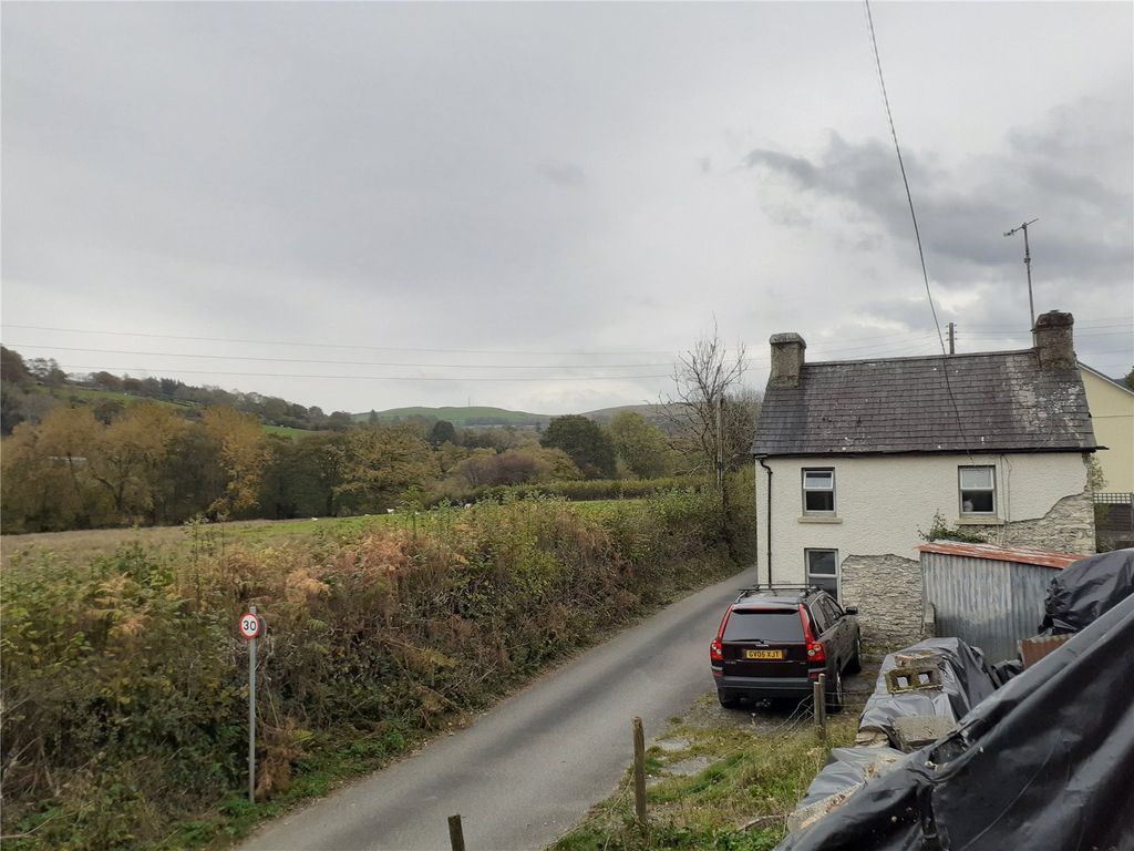 Property photo 2 of 14 Picture No. 13