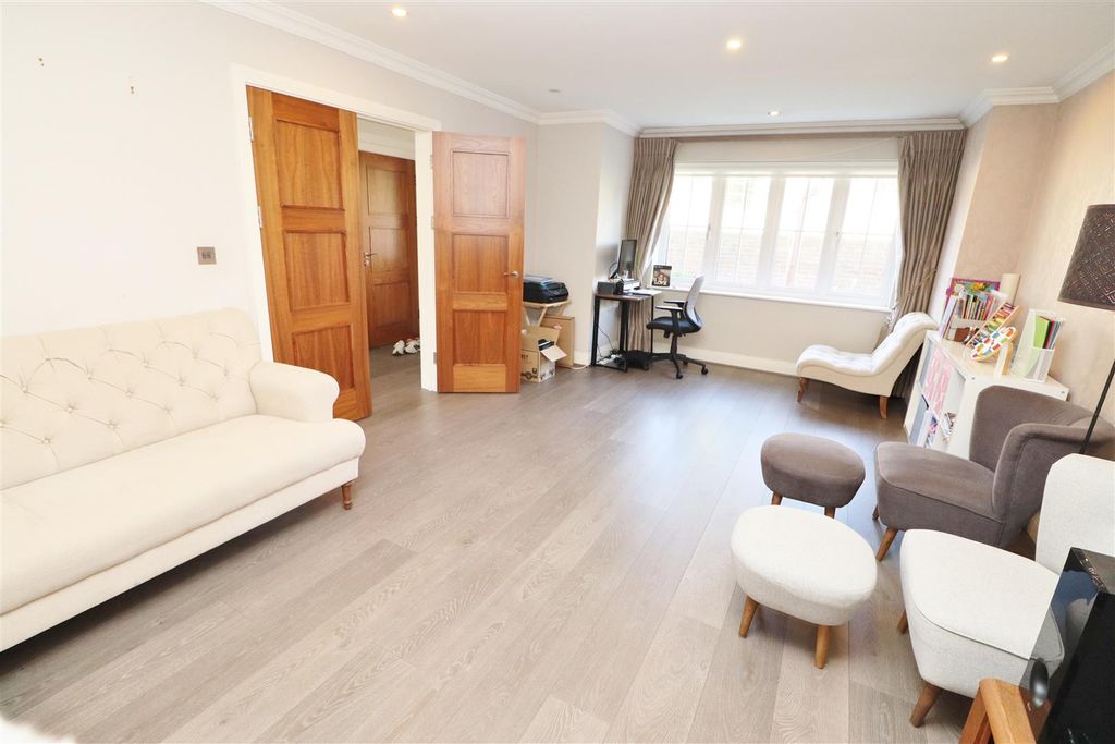 Property photo 3 of 23 Img_5023.Jpg