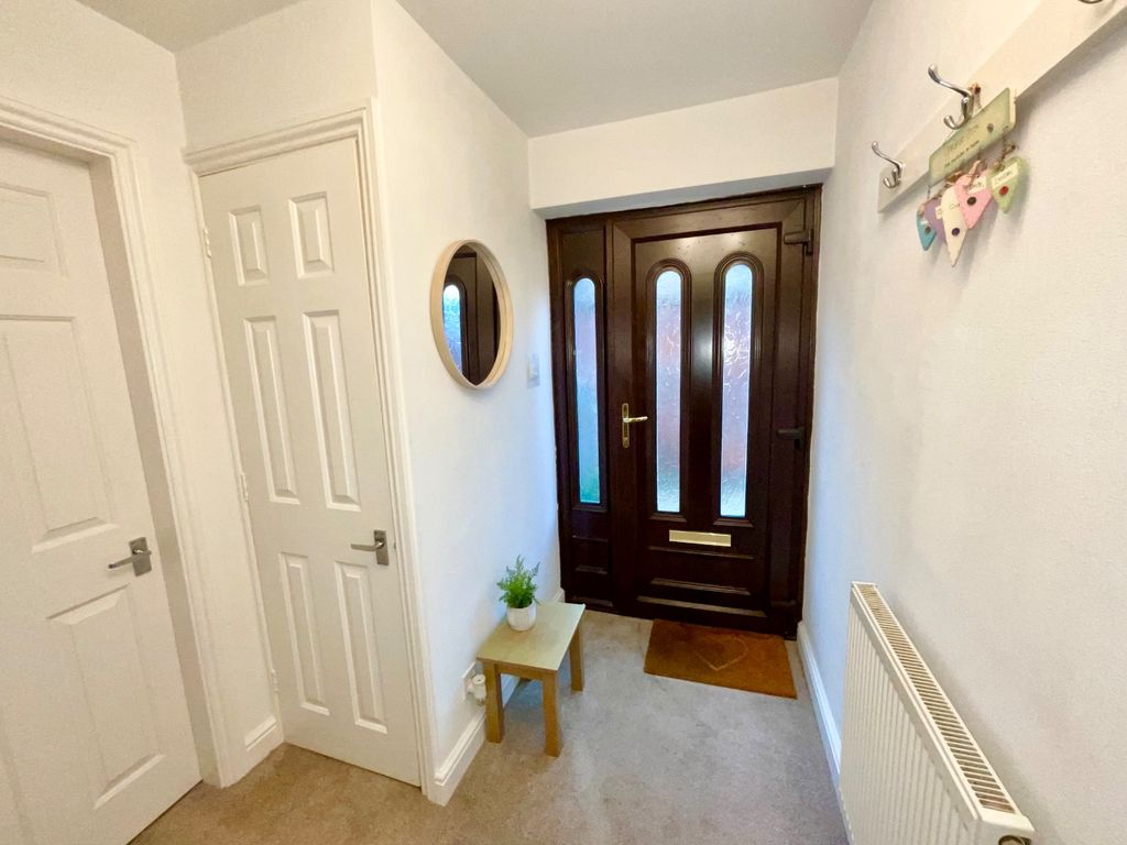 Property photo 2 of 17 4772614