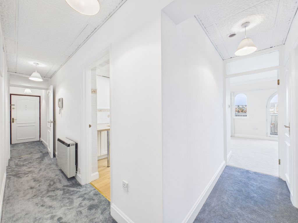 Additional image 13 of 3 bed flat for saleRedcliffe Court, Marine Drive, Preston TQ3
