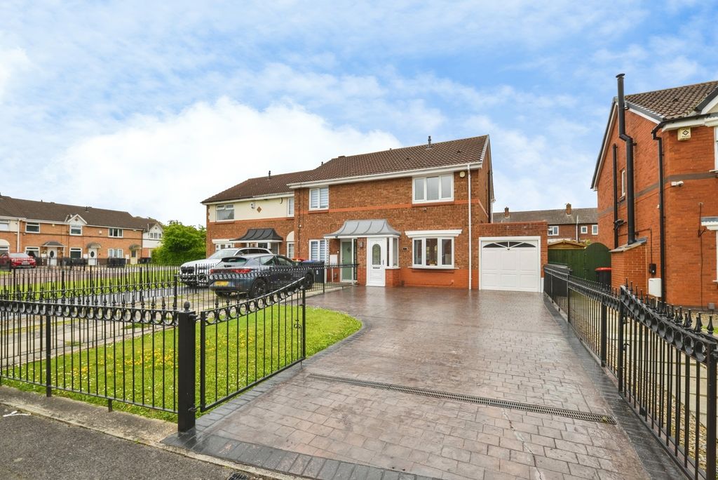 Property photo 1 of 19 Pbox-Img.Jpg