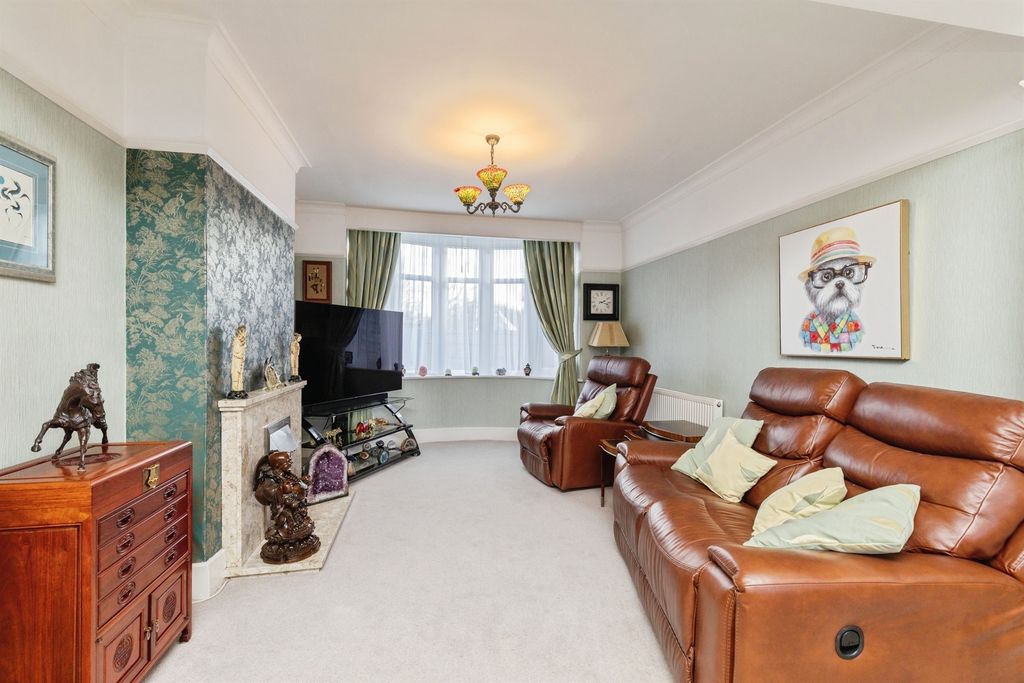 Property photo 3 of 30