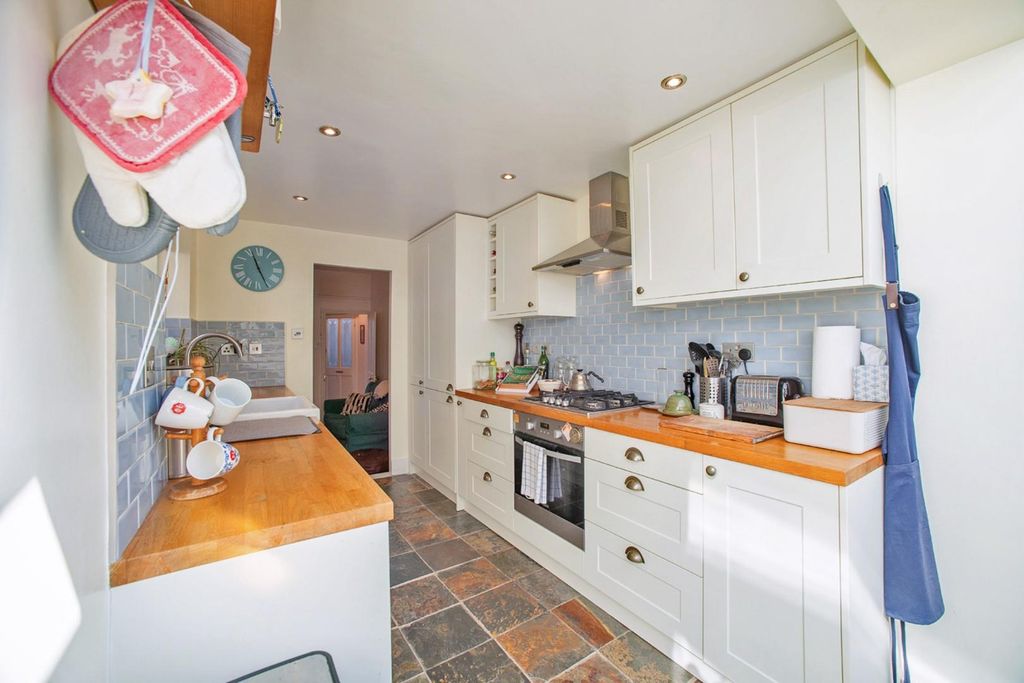Property photo 3 of 15 St Louis Road-12.Jpg